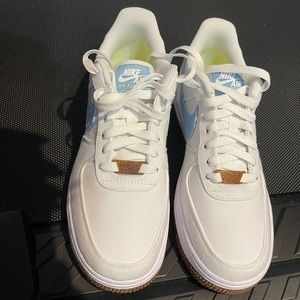 Nike Air Force Size 7